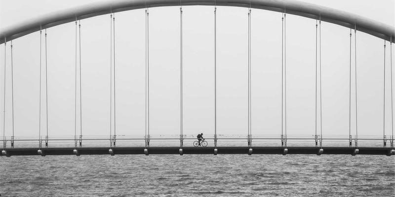 IPv6规模化部署的挑战与机遇：一份企业网络升级的实战路线图与资源宝库